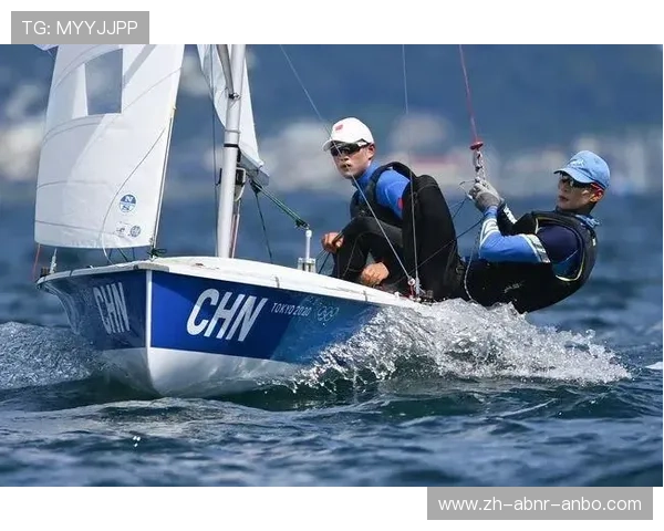 足球温度监测系统在高温赛事中保证场上球员安全的应用价值